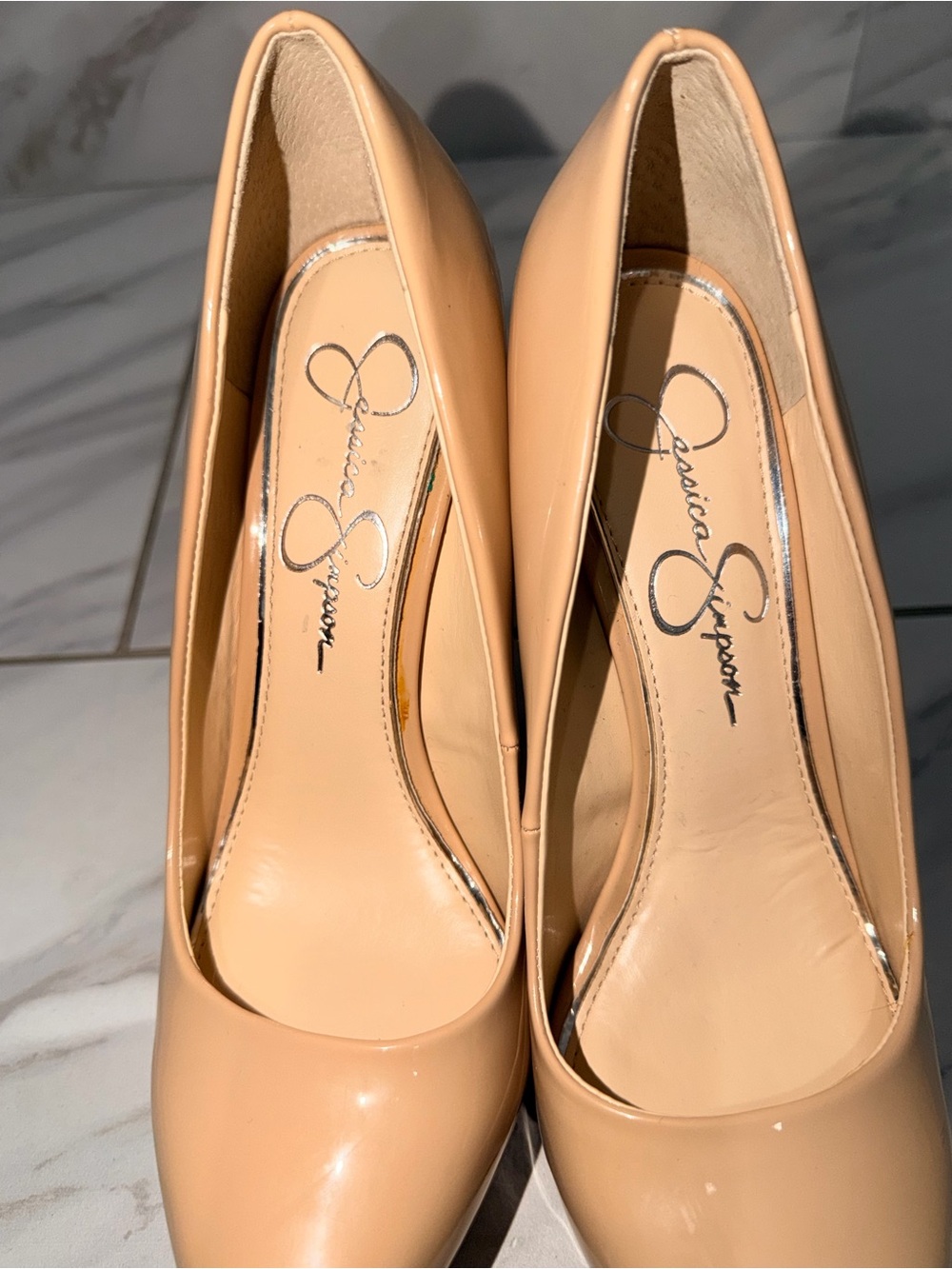 JESSICA SIMPSON WOMENS BEIGE VINYL STILETTO PUMPS US 8